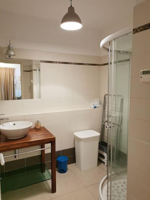 Appartement La Tranquillite, 2Mn A Pieds Mer Fréjus Buitenkant foto